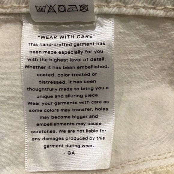 Good American High Waist Cream Shorts - Picture 11 of 12